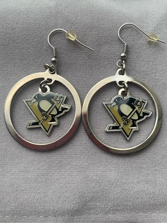Jewelry - Pittsburgh Penguins Dangle Earrings NHL Game Day Jewelry